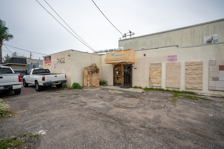 Primary Photo Of 7402 Varna Ave, North Hollywood Warehouse For Lease