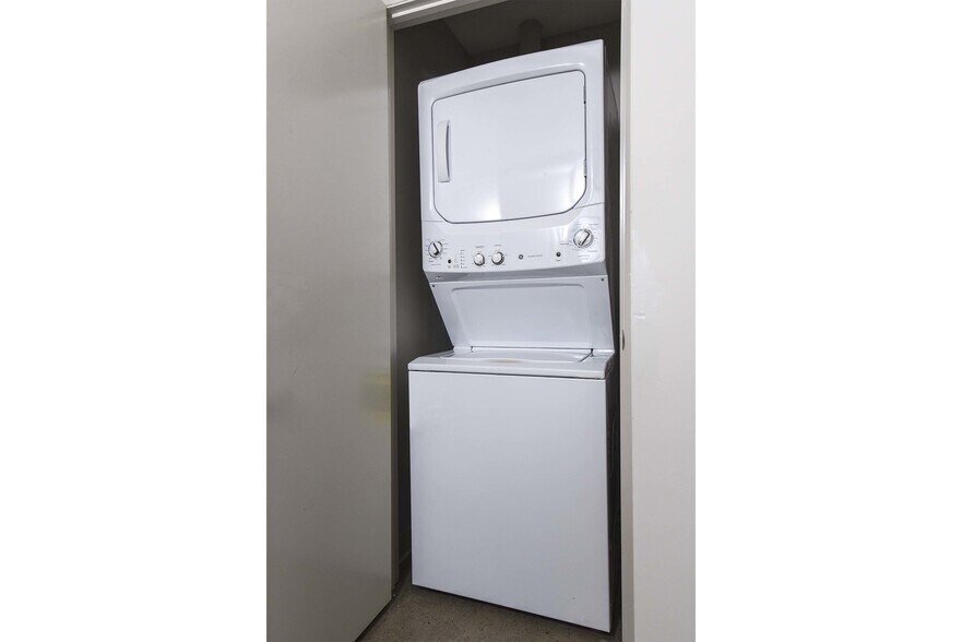 More Photos Of 615 First Ave, Pittsburgh Apartments For Lease