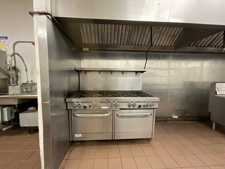 More Photos Of 37-41 North St, Pittsfield Storefront For Lease