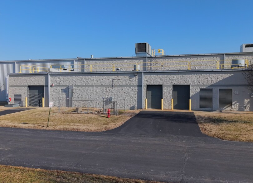 More Photos Of 105 Industry Dr, Versailles Manufacturing For Sale