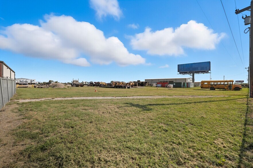 More Photos Of 16430 W US Highway 380, Ponder Warehouse For Sale