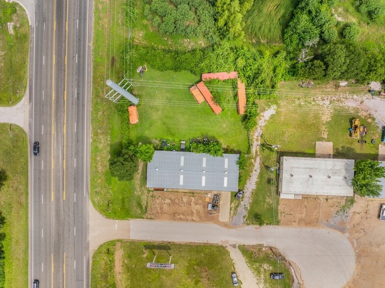 More Photos Of 844 N Harvey Mitchell Pky, Bryan Light Distribution For Sale