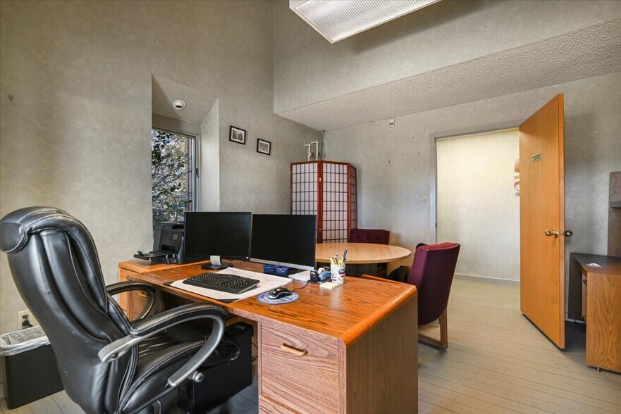 More Photos Of 1904 PA-940, Pocono Pines General Retail For Sale