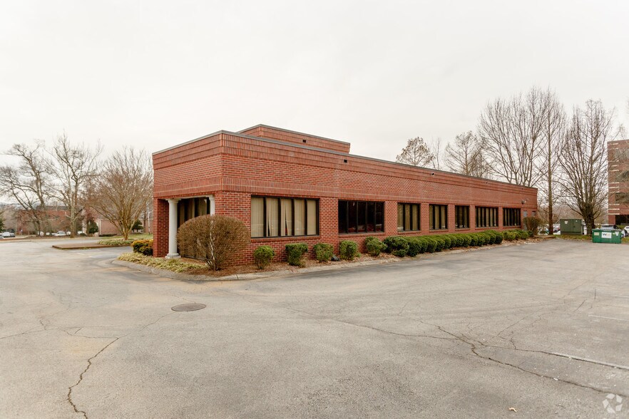 More Photos Of 5400 Maryland Way, Brentwood Office For Lease