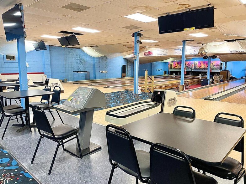 More Photos Of 3649 Willow St, Chincoteague General Retail For Sale