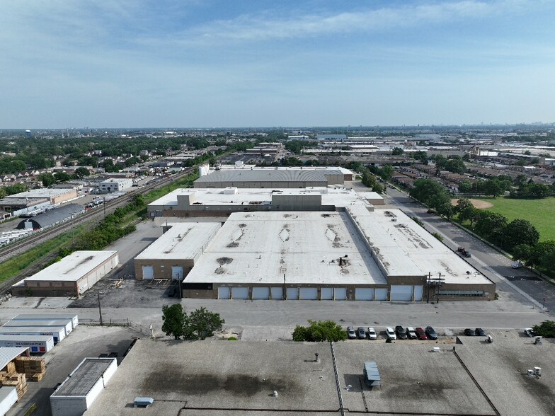 More Photos Of 4800 S Kilbourn Ave, Chicago Warehouse For Lease
