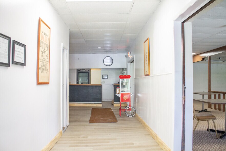 More Photos Of 2303 Mecklenburg Rd, Ithaca Sports And Entertainment For Sale