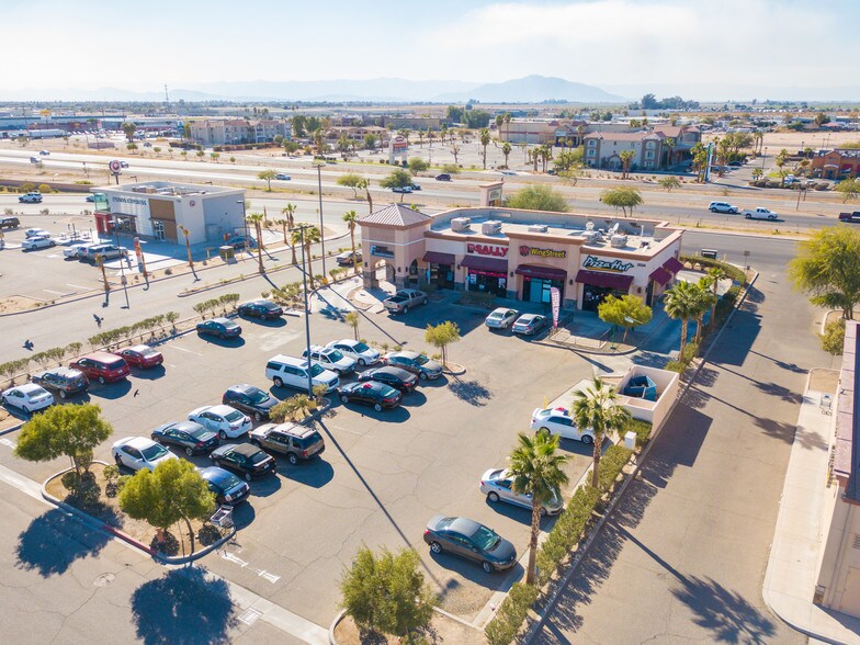 More Photos Of 2534 Rockwood Ave, Calexico Bank For Sale