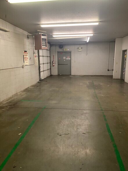 More Photos Of 4316 W Overland Rd, Boise Freestanding For Lease