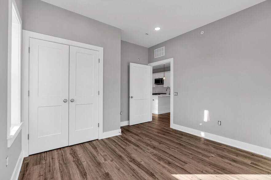 More Photos Of 33 Union Ave, Manasquan Apartments For Sale