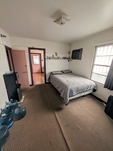 More Photos Of 1134 US Highway 80, Selma Hotel For Sale