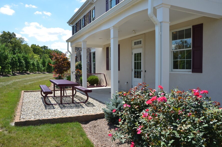 More Photos Of 140 Clemens Rd, Harleysville Office For Lease