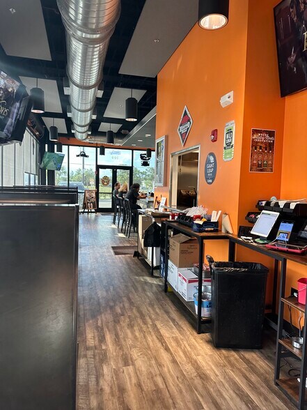 More Photos Of 3945 W Eau Gallie Blvd, Melbourne Storefront For Lease
