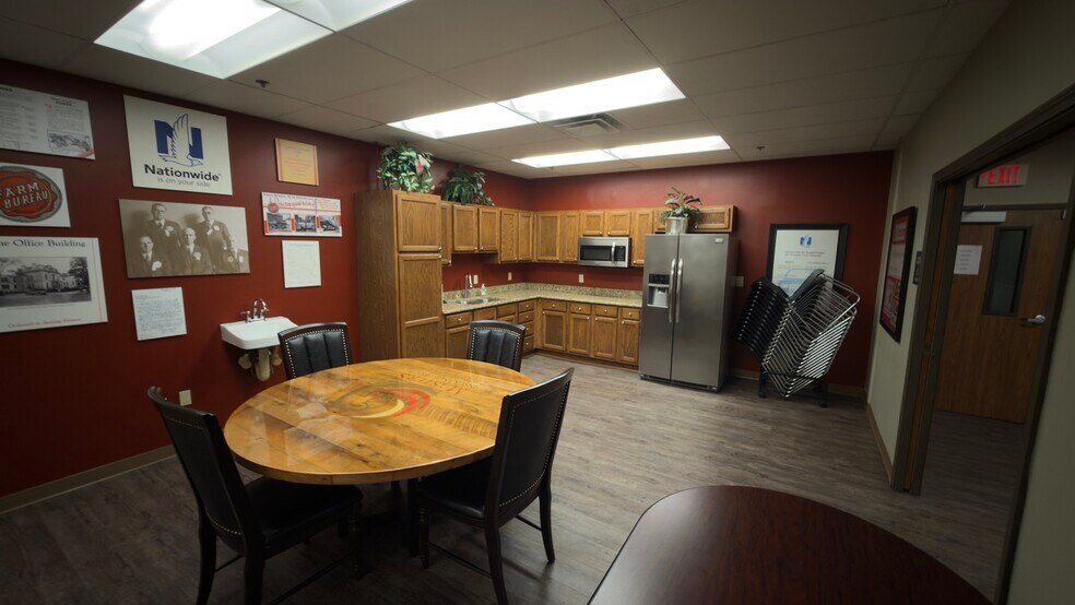 More Photos Of 178 W Schrock Rd, Westerville Office For Lease
