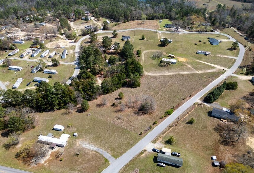 More Photos Of 1081 Davis Cir, Thomson Manufactured Housing Mobile Home Park For Sale