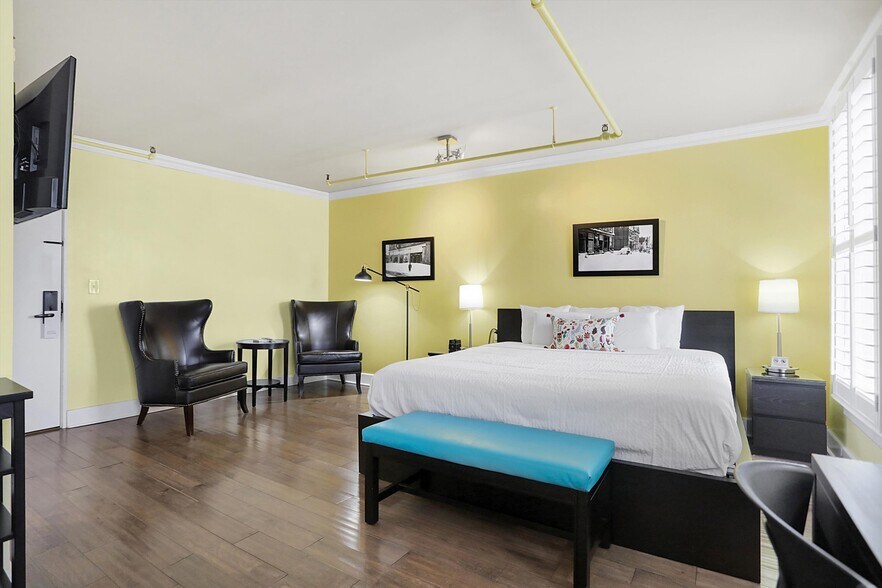 More Photos Of 35 S Main St, Batesville Warehouse For Sale