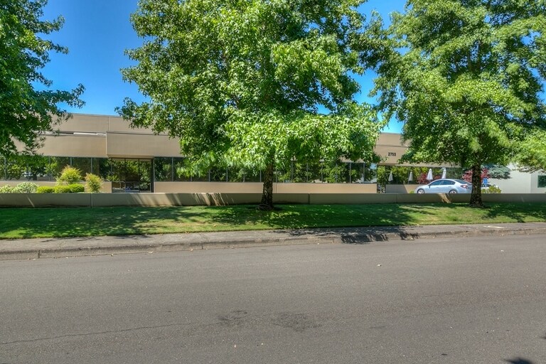 More Photos Of 2755 Pence Loop SE, Salem Medical For Sale