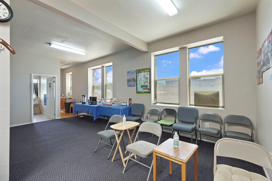 More Photos Of 2 N Main St, Lodi Storefront Retail Office For Sale