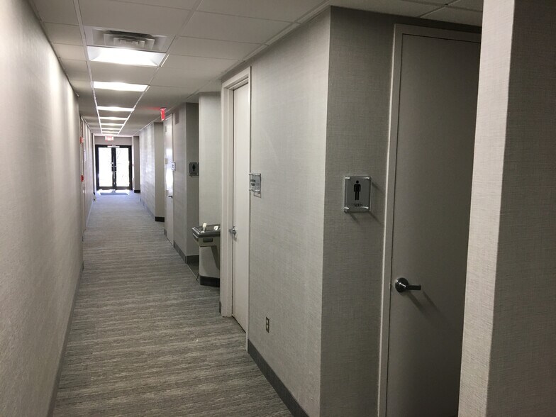 More Photos Of 1 Paragon Dr, Montvale Office For Lease