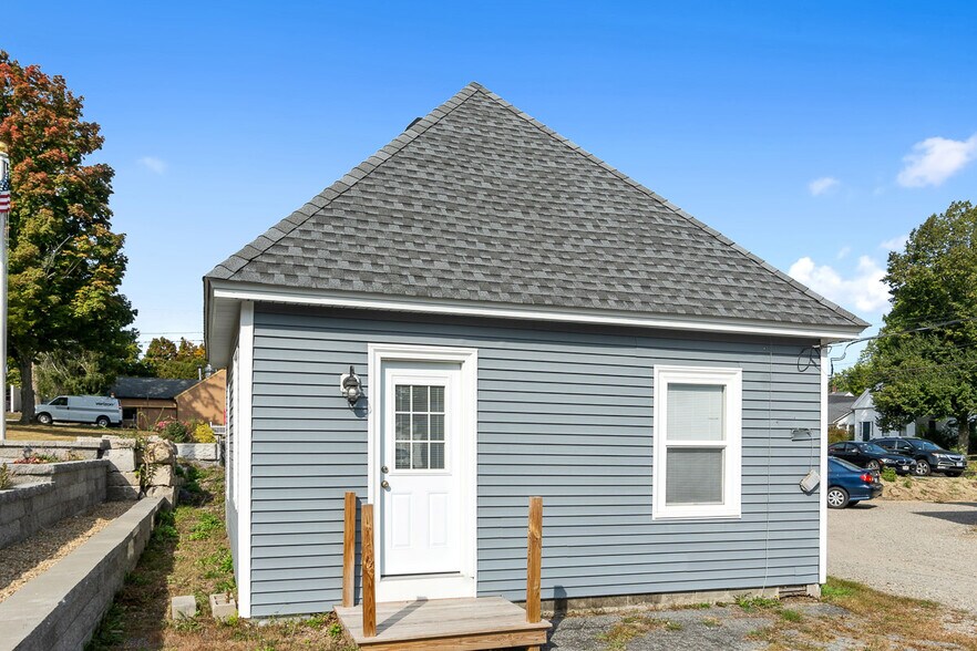 More Photos Of 1 Foster St, Pepperell Apartments For Sale