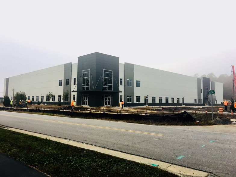 More Photos Of 63 Welcome St, Brevard Manufacturing For Lease