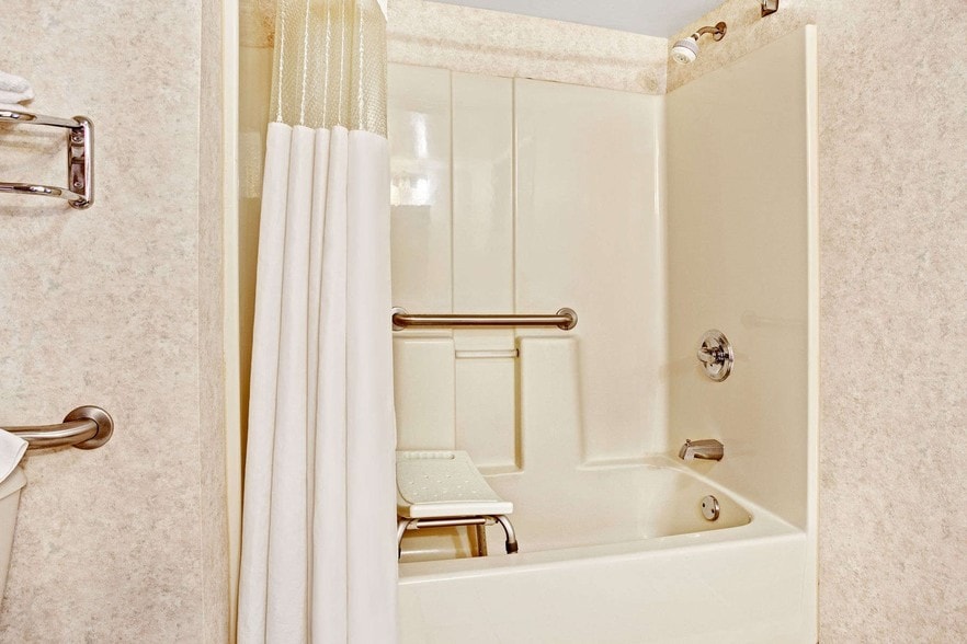 More Photos Of 40500 Michigan Ave, Canton Township Hotel For Sale