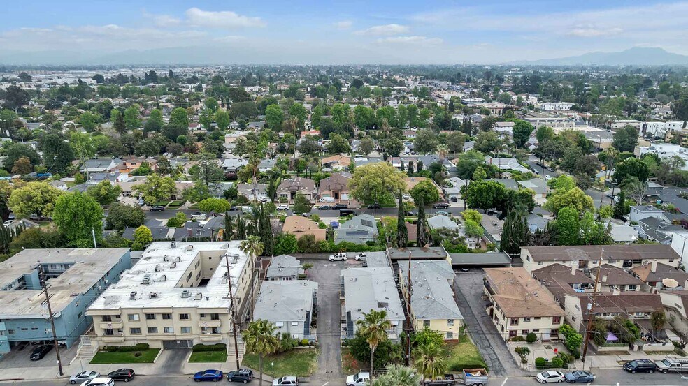 More Photos Of 6860-6870 Hazeltine Ave, Van Nuys Apartments For Sale