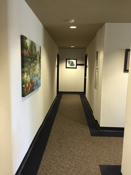 More Photos Of 2483 Old Middlefield Way, Mountain View Office Residential For Lease
