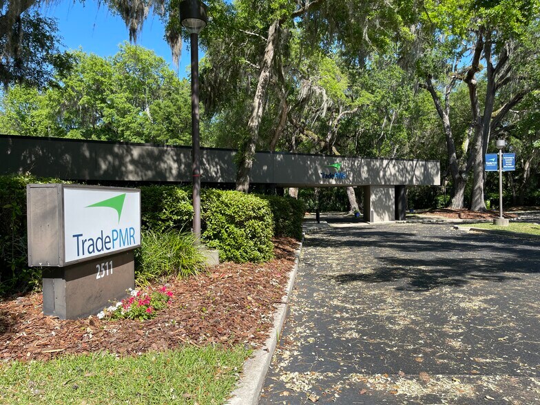 More Photos Of 2511 NW 41st St, Gainesville Office For Sale