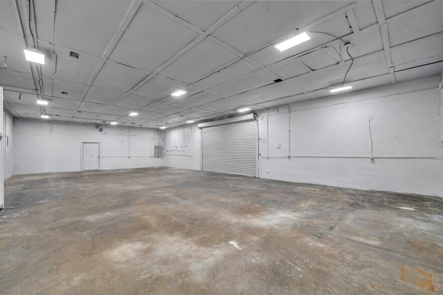 More Photos Of 494 GA Highway 247 S, Bonaire Freestanding For Lease