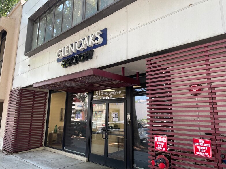 More Photos Of 918 E Green St, Pasadena Office Residential For Lease