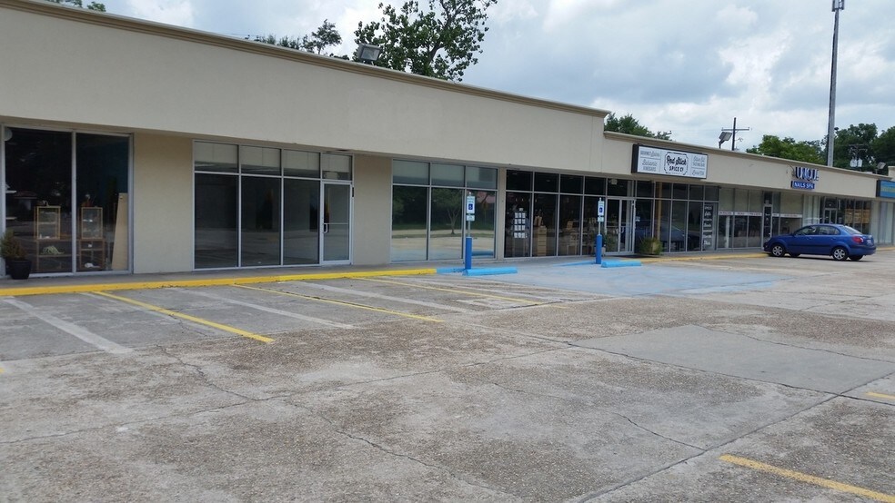 Primary Photo Of 500-699 Jefferson Hwy, Baton Rouge Unknown For Lease