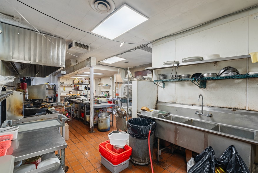 More Photos Of , San Leandro General Retail For Sale