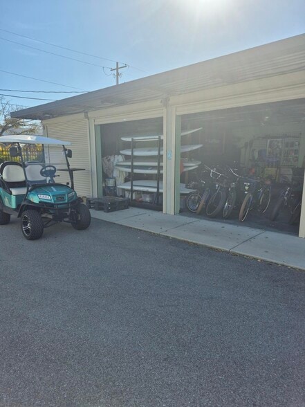 More Photos Of 2280 Main St, Sarasota Freestanding For Lease