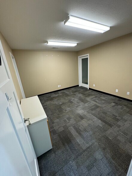 More Photos Of 1201 W Alto Rd, Kokomo Coworking Space