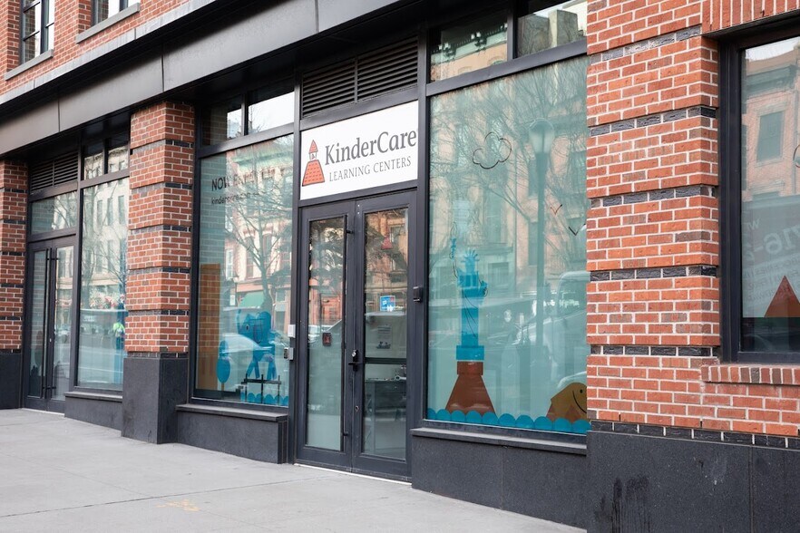 More Photos Of 112 Atlantic Ave, Brooklyn Apartments For Sale