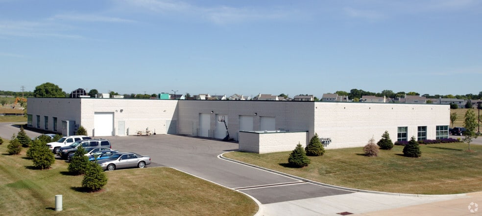 More Photos Of N56W24879 N Corporate Cir, Sussex Light Distribution For Sale