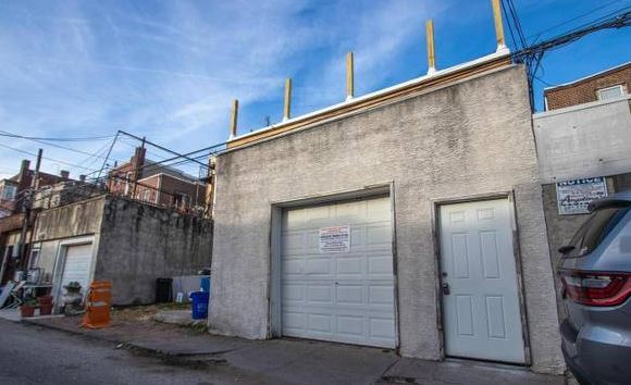 Primary Photo Of 2808 W Girard Ave, Philadelphia Parking Garage For Lease