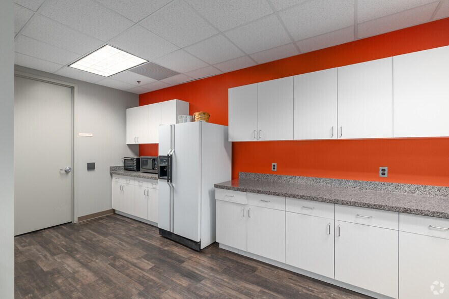 More Photos Of 1717 Newtown Langhorne Rd, Langhorne Office For Lease