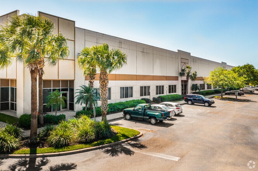 Primary Photo Of 12600 Westlinks Dr, Fort Myers Warehouse For Lease