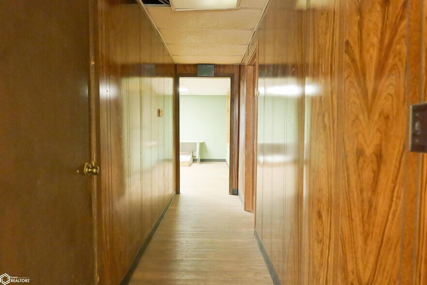 More Photos Of 1130 Broadway St, West Burlington Industrial For Lease