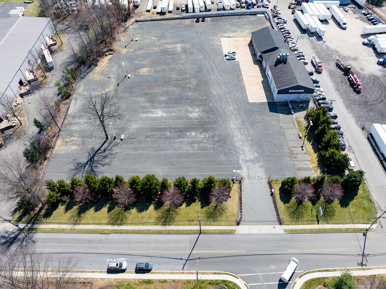 More Photos Of 379 County Rd, Cliffwood Land For Lease