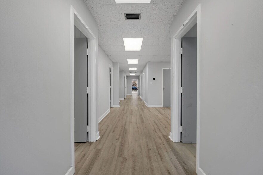 More Photos Of 347 Office Plaza Dr, Tallahassee Office For Lease