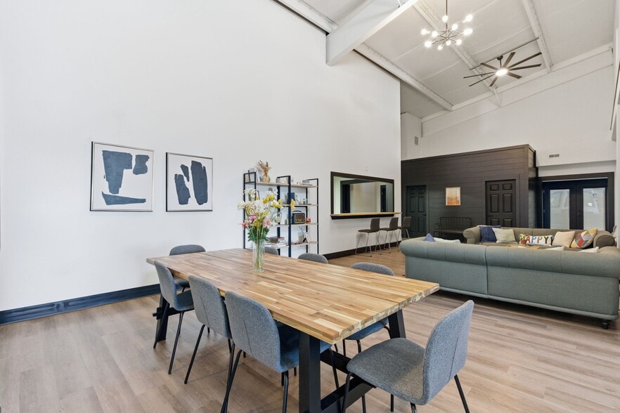 More Photos Of 10923 State Highway 176, Walnut Shade Office For Sale