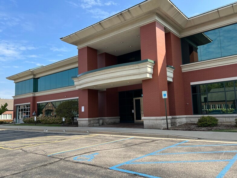 More Photos Of 38219 Mound Rd, Sterling Heights Office For Lease