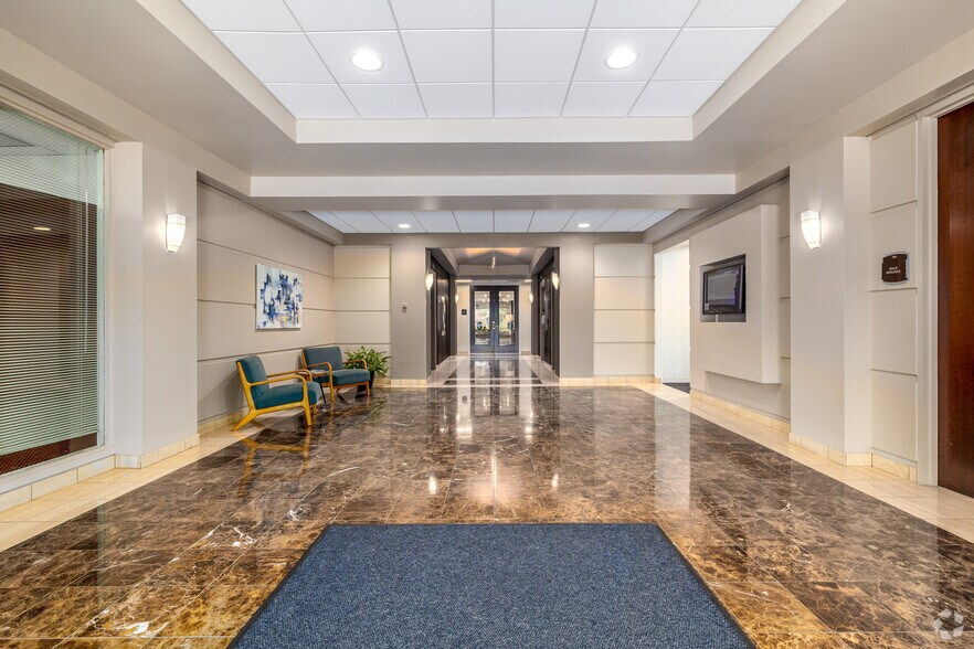 More Photos Of 6135 Park South Dr, Charlotte Office For Lease