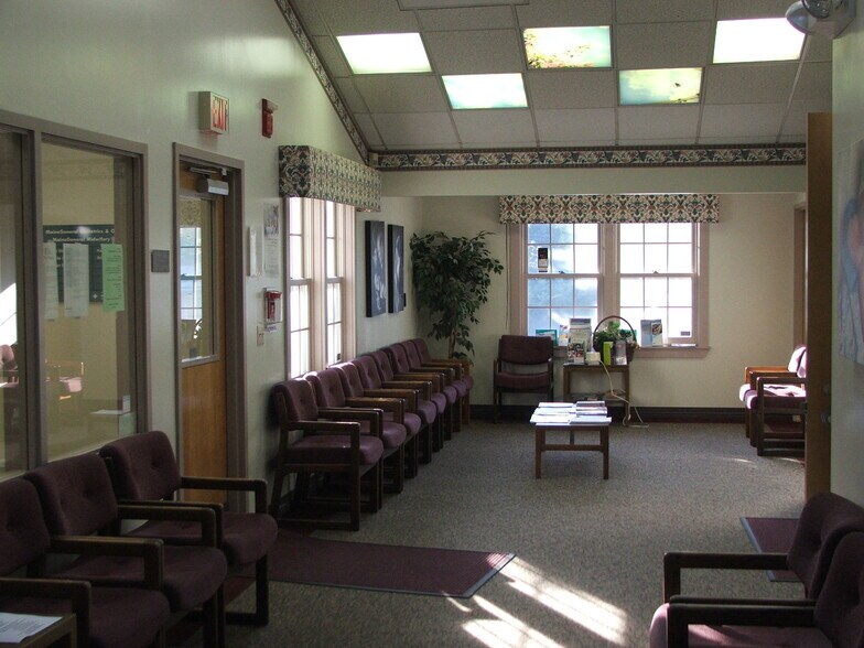 More Photos Of 5 Caldwell Rd, Augusta Medical For Sale