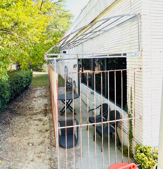 More Photos Of 3567 Chamblee Dunwoody Rd, Atlanta Restaurant For Sale