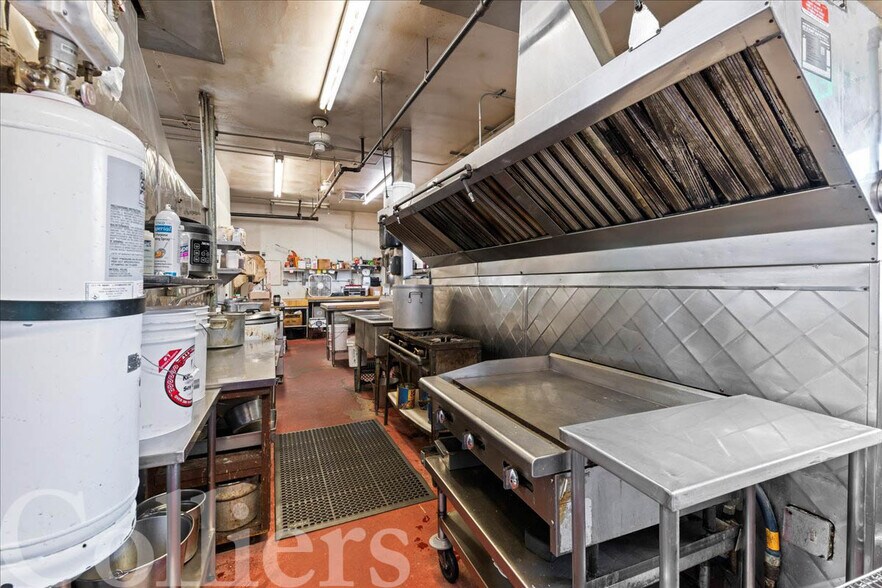 More Photos Of 117 12th Ave S, Nampa Restaurant For Sale