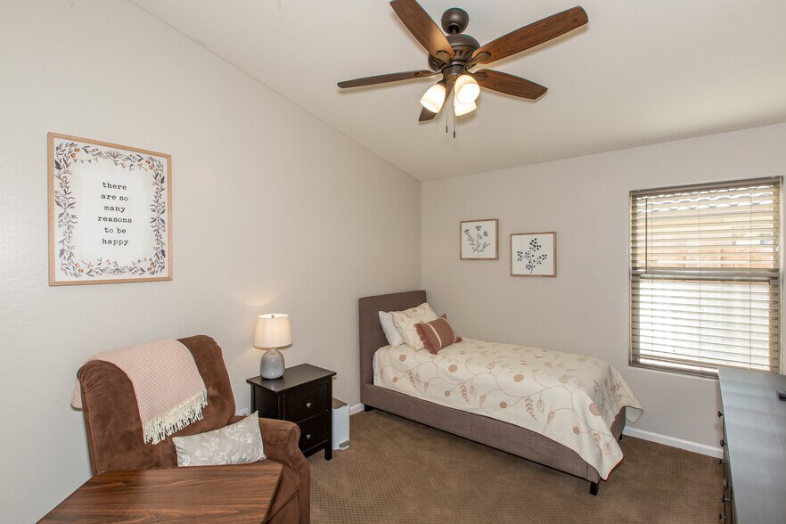 More Photos Of 3208 W Grandview Rd, Phoenix Healthcare For Sale